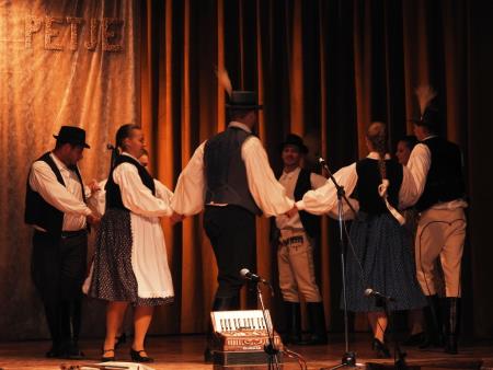 Prireditev Druži naju ples in petje z mednarodno udeležbo 81